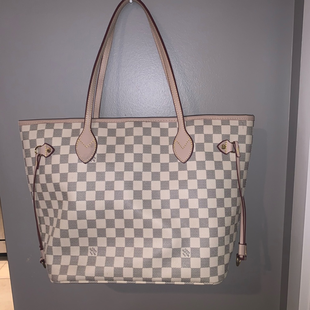 Never full bag (look alike)
